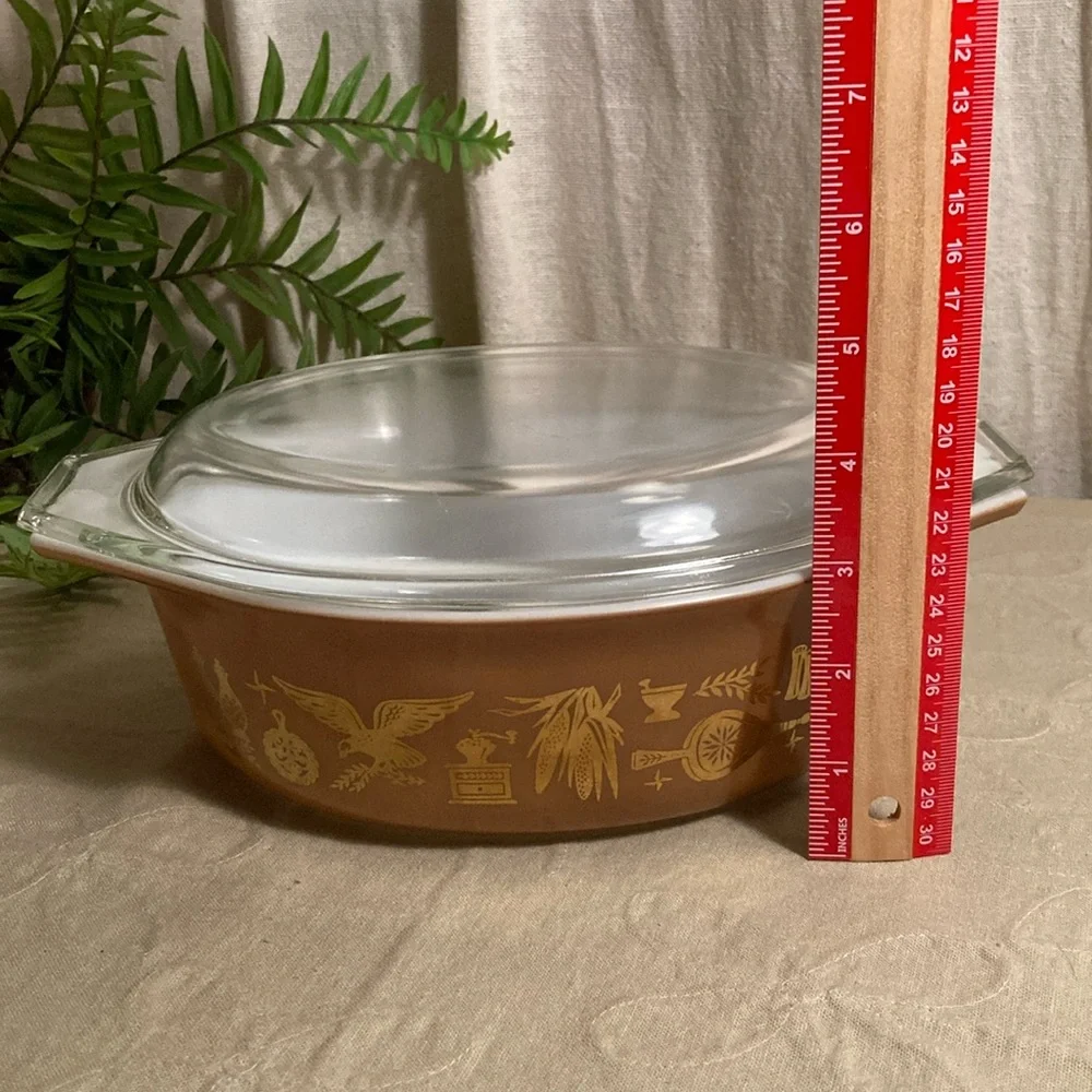 Vintage Pyrex Early American 1 1/2 Quart Casserole With Lid - Picture 15 of 15
